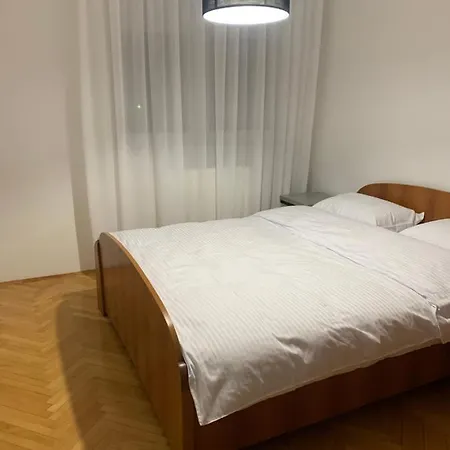 Geneva Apartment *